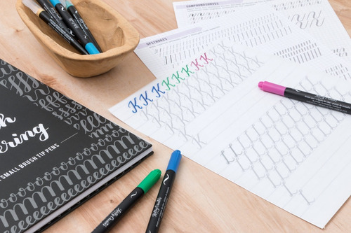 Imagen 2 de 4 de Block Práctica Brush Lettering Kelly Creates - Hobby Lovers
