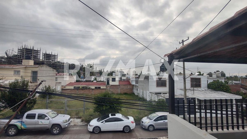 Imagen 4 de 13 de Se Renta Casa Habitación Fraccionamiento Los Remedios - (2)