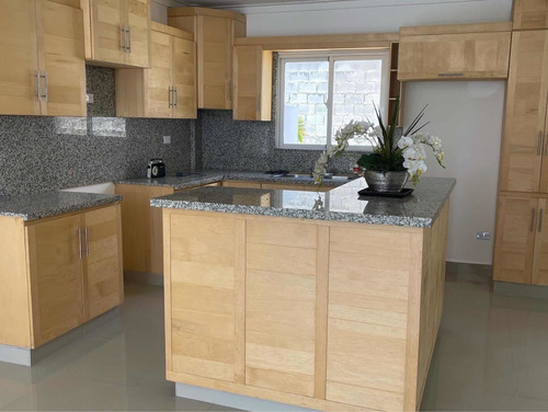 Imagen 5 de 9 de Casa De Venta Residencial Leonela