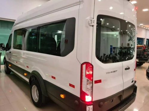 Imagen 2 de 17 de Transit Minibus 17+1 2023 0km N