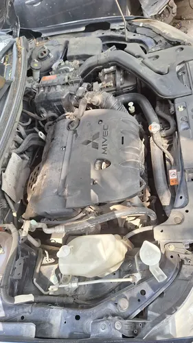 Mitsubishi Lancer 2.0 Es M Man At