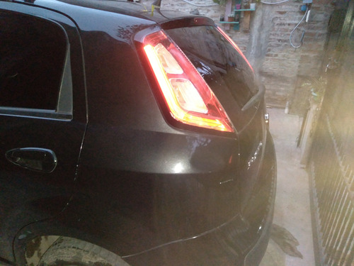 Fiat Punto 1.4 Attractive C/radio Integrada
