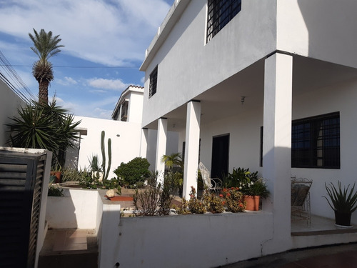 Imagen 4 de 14 de Vendo Casa La Atlantida. 450mts.2niveles, 5hab, 4baños, Tanq
