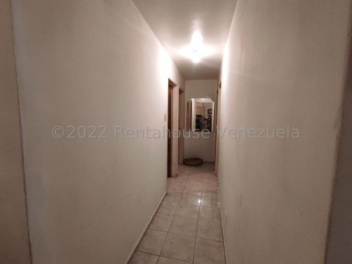 Imagen 8 de 16 de Vendo Apartamento En Urbanización La Fuente Turmero, Código 22-25052 Carlos M. 04243535083