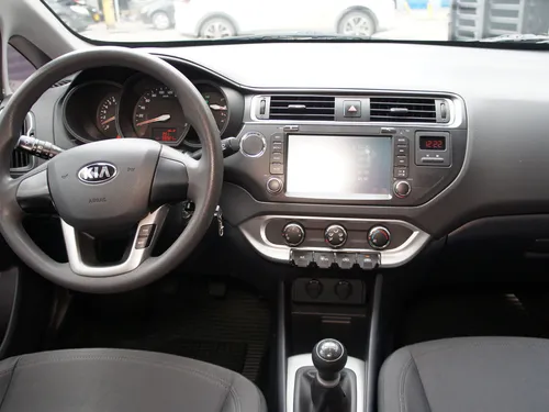 Kia Rio Ub Ex Mt Jen071