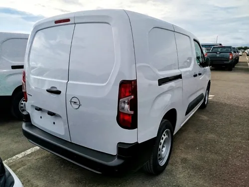 Opel Combo Diesel Bluehdi 1.5 Carga Modelo 2025