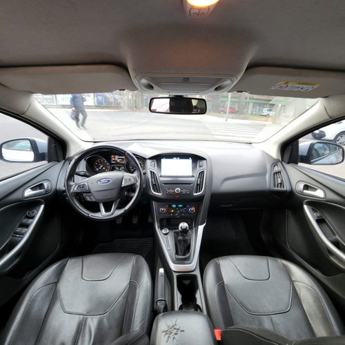 Imagen 7 de 15 de Ford Focus Se 2.0 Gris Plata 2016 Prost Rosario