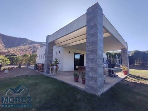 Parcela Con Dos Casas Modernas 5.000mt2 En Condominio.