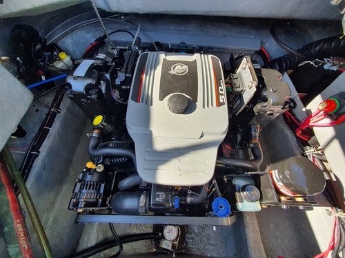 Imagen 12 de 13 de Lancha Quicksilver 2400 Cuddy Mercruiser 260 Hp V8 Permuto