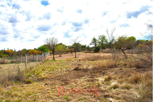 Lote Muy Amplio 2494 M2 Piedra Blanca Abajo
