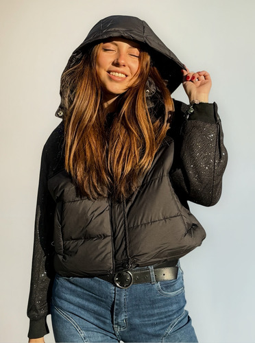 Campera Puffer Brillosa Capucha Desmontable Glow Invierno