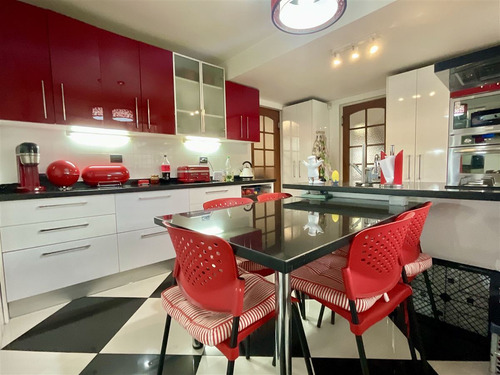 Casa En Venta Sin Comisión De 7 Dorm. En Las Condes