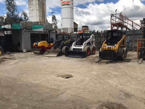 Minicargador Bobcat New Holland L220 Excelente Estado