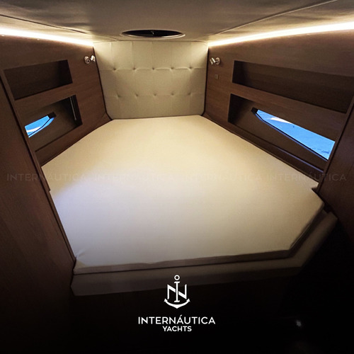 Lancha Solara 410 Ht 2024 Phantom Schaefer Cimitara Beneteau