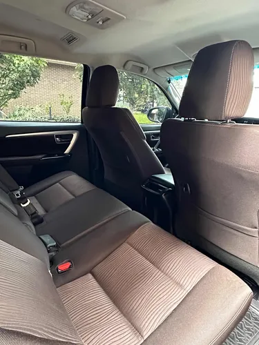 Toyota Fortuner 2.7 Gasolina Automática 4x2 7 Puestos Full