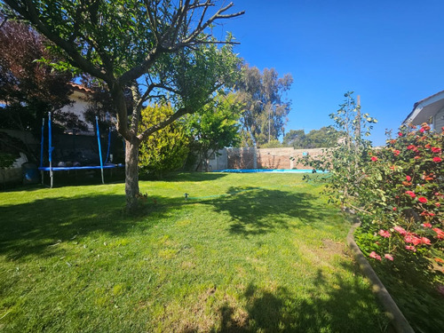 Broker Bosques 6d-5b-se- Patio- Piscina
