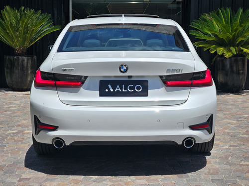 BMW Serie 3 3.0 330i Sedan Sport Line 252cv