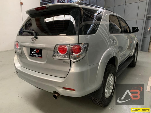 Toyota Fortuner Sr 7ptos 4x4