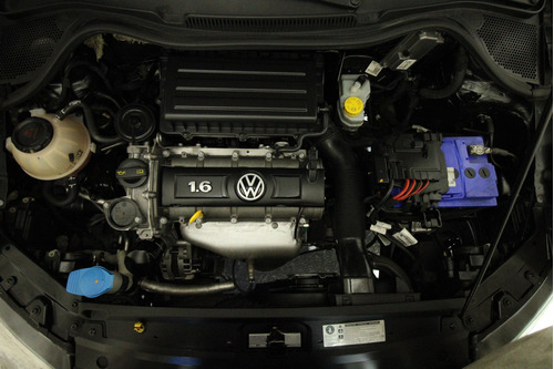Volkswagen Vento 1.6 Confortline Mt