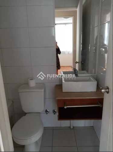 Departamento En Venta De 2 Dorm. En Maipú
