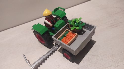 Imagen 2 de 3 de Playmobil 4497 Granjera Con Tractor Vehiculo
