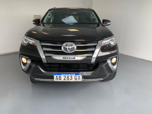 Toyota Sw4 Srx 4x4 2.8 Tdi At 7 Asientos U/m 2017 117.000 Km