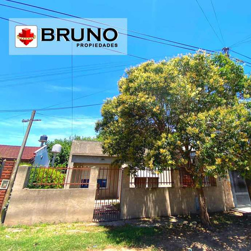Casa En Venta En Mariano Acosta