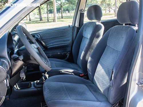 Chevrolet Corsa Classic Gls 1.6 - Permuta / Financia