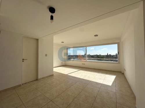 Monoambiente En Alquiler Con Terraza Y Cochera En Castelar