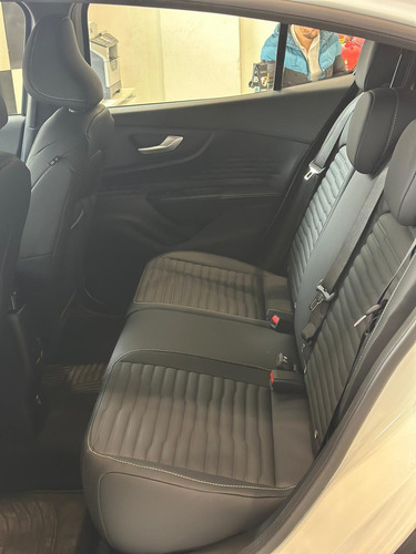 Fiat FASTBACK 1.3 T270 At6