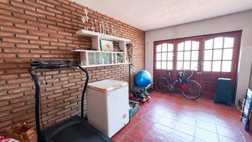Casa En Granadero Baigorria