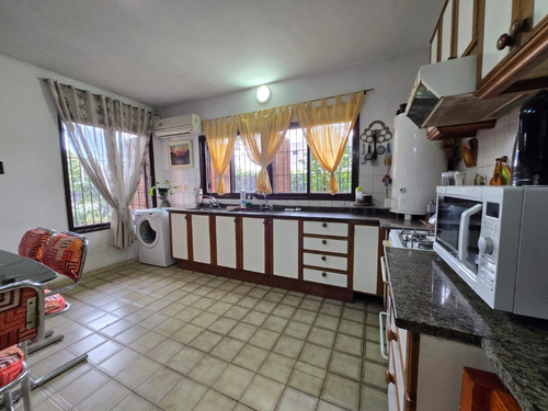Venta Casa 4 Dormitorios + Local B° Matienzo