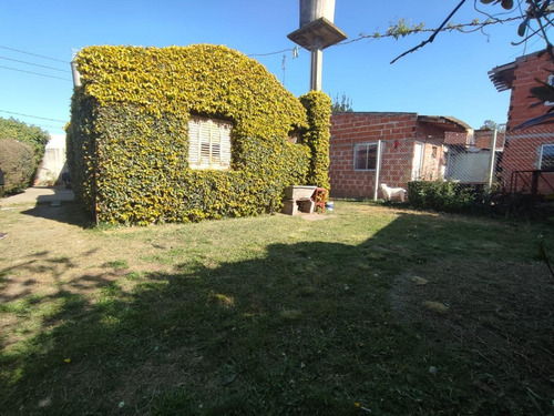 Imagen 7 de 23 de Casa De 3 Ambientes Con Cochera Y Local Excelente Ubicacion