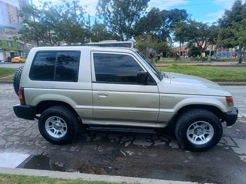 Mitsubishi Montero Mt 2400cc Aa 4x4