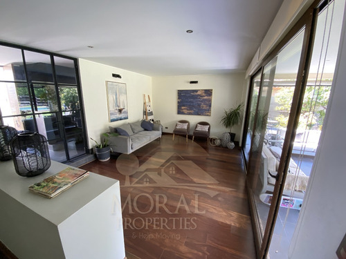 Hermosa Casa 4d 3b + Servicio Gran Jardín Formado Piscina