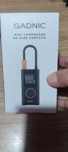 2889600829