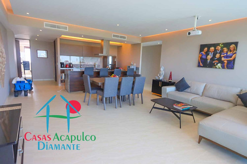 Cad La Isla Emerald J5. De Playa. Terraza Frontal Con Vista A Los Jardines Y Albercas