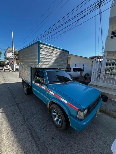Mazda B2000 2.0