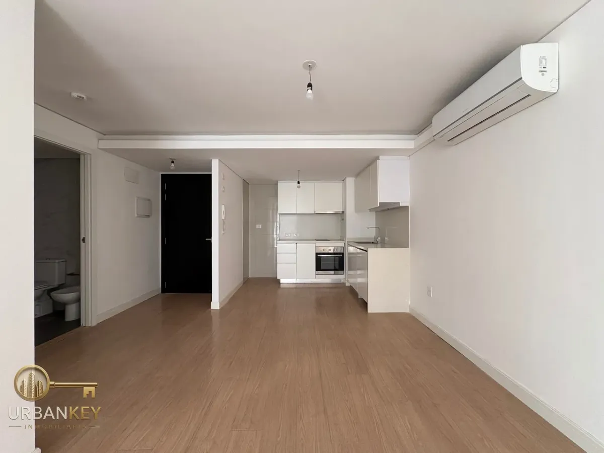 Alquiler Apartamento 1 Dormitorio Y 2 Terrazas En Centro Barrio Sur Proximo A La Rambla · Foto 2