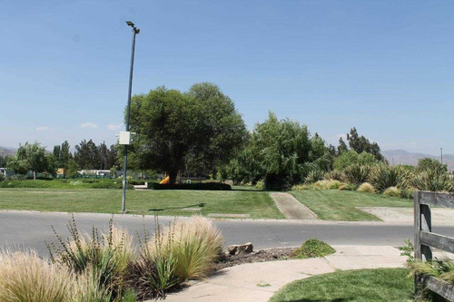 Sitio En Exclusivo Condominio De Primer Nivel