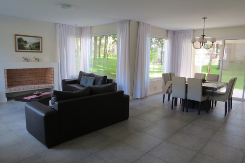 Imagen 5 de 30 de Casa Venta Pinamar Norte 5 Ambientes Garage Doble Losa Radiante Financia/toma Propiedad