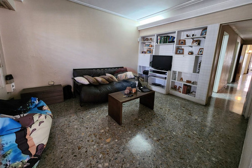 Venta Casa 5 Ambientes En Bernal - Apto Credito