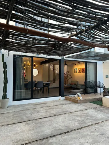 Casa Moderna De 2 Recámaras En Renta En Zona Galerías