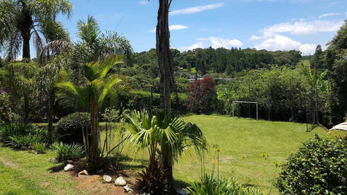 Encantadora Chácara Em Ibiúna.