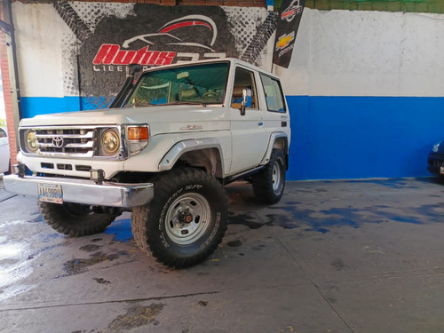 Toyota Land Cruiser Machito