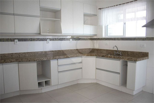 2 Dormitórios, 1 Cozinha Ampla, 1 Vaga, Em Ótima Localização No Melhor De Santos - 271-im559662