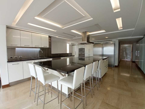 Imagen 7 de 21 de Vendo Casa 1462m2 5h/6b/6pe El Cafetal 0678