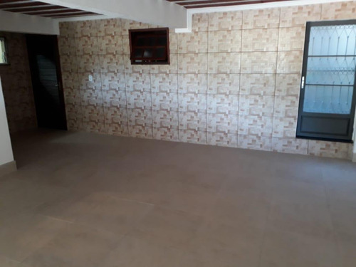 Imagem 7 de 15 de Casa Para Venda Em Teresópolis, Granja Guarany, 3 Dormitórios, 1 Suíte, 1 Banheiro, 2 Vagas - C-549_2-1217589