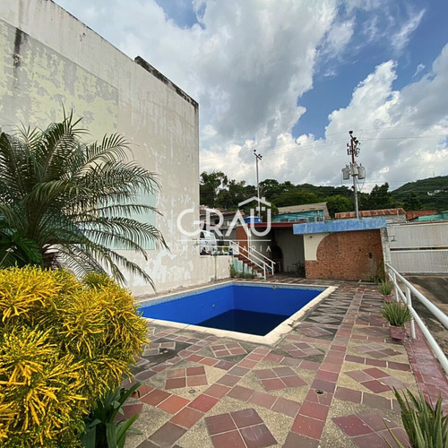 Townhouse En Venta En Pozuelos Puerto La Cruz