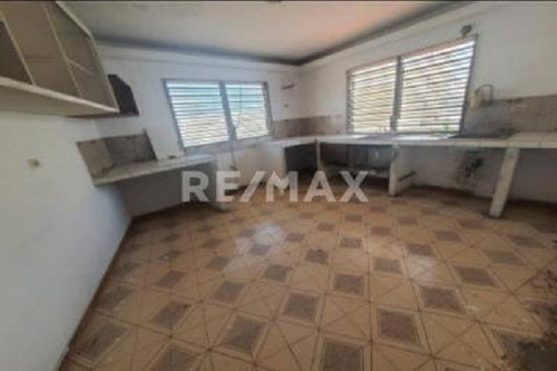 Imagen 2 de 11 de Casa Comercial En Alquiler Tierra Negra Maracaibo Mdm